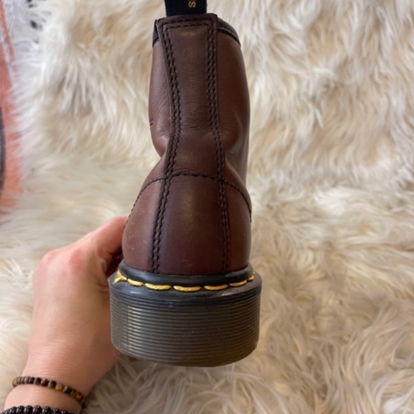 Dr Martens • 12-Eye Boots • Brown • 7 • Dog not included! - Picture 8 of 11